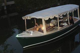 Mindy Hoskin - Ryan and Mindy arrive