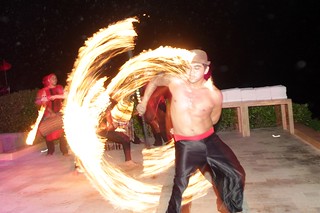 Fire dancin