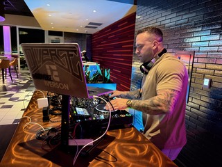 Dustin Iverson - Diverse at Tash