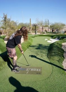 Golf - Poppin some strokes