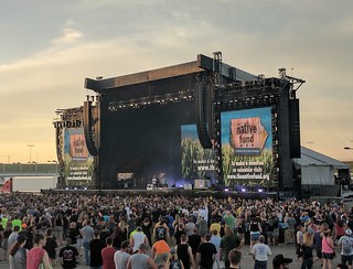 Metallica - Ashton pushes the Native Fund