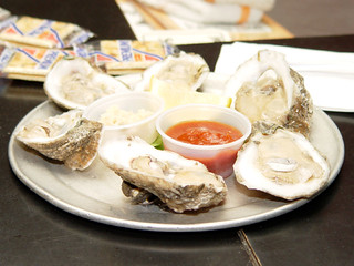 Oysters - Oysters at Hog's Breath