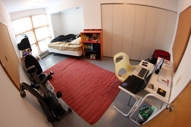 The supporter housing room I stayed in