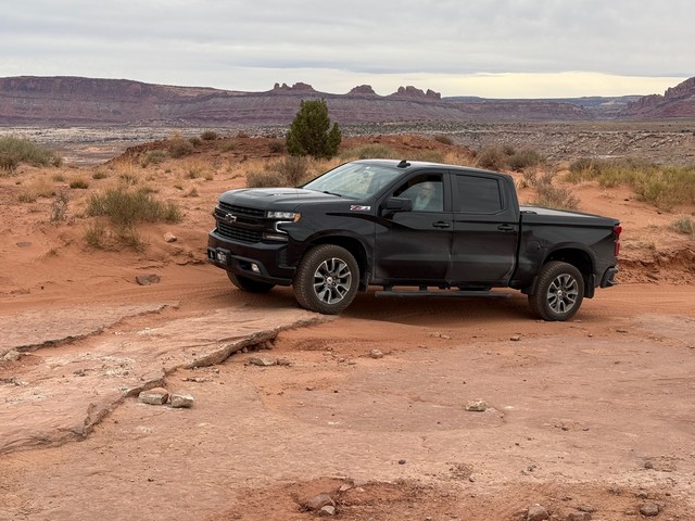 Talked Jeff into bringing his Silverado on Willow Springs Trail