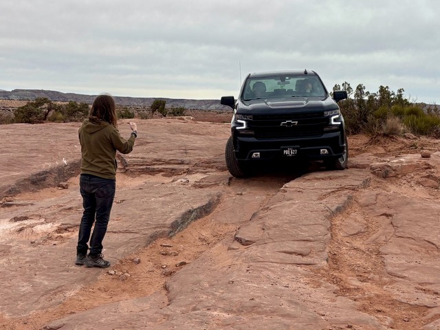 Spotting Jeff's Silverado down the Willow Springs Trail