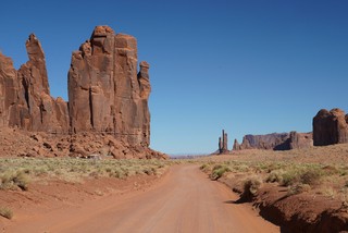 Travel - Driving around Monument Valley