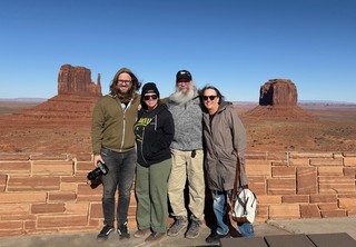 Travel - Monument Valley Lovers
