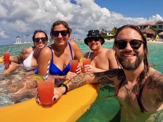 Drinks - Rum punch groupie