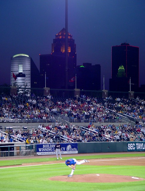 Iowa Cubs, Des Moines Skyline
