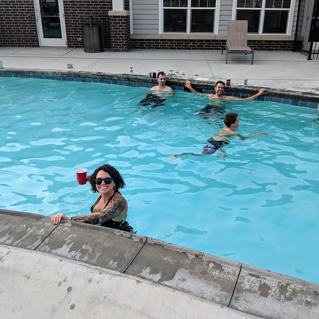 Pool party, baby