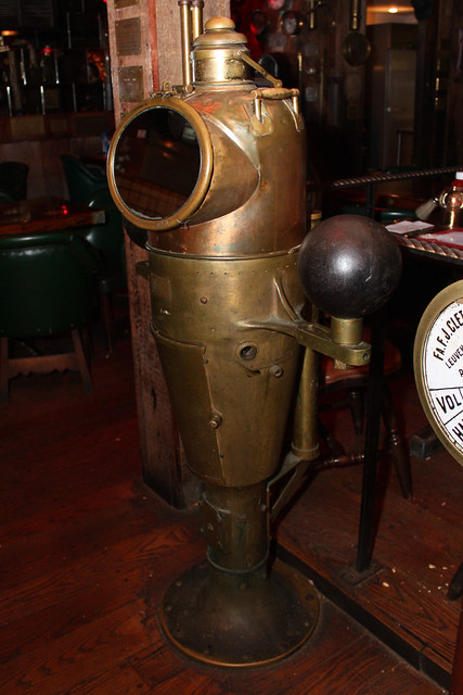 We spent forever trying to figure out wtf this is. Turns out, it's a compass.