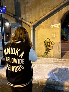 Art - Takin pics of this street art