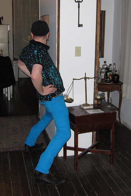 Oh a scale, I'm going to gyrate into it.