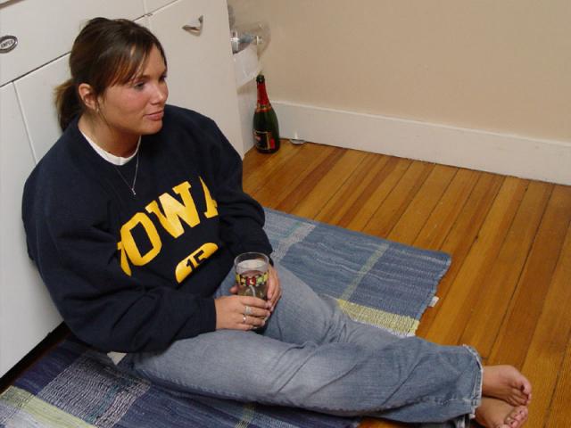 Kari has webbed toes