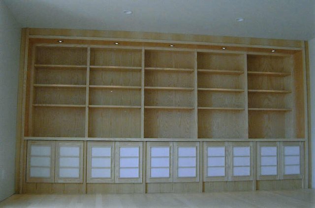 A bookcase I found online that I'd like to model