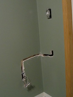 House - Putting in the dimmable switch for the accent lighting