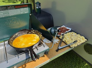 Travel - Late Brekkie