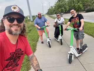Travel - Scooter gang
