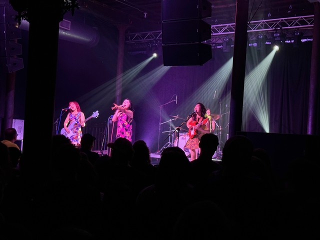 Otoboke Beaver playin hard