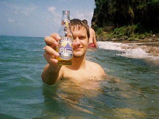 This is how you enjoy a Piton Lager