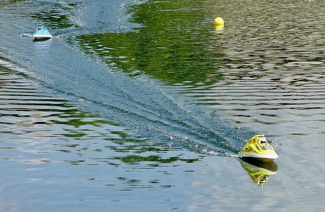 Small RC boats at the Regatta