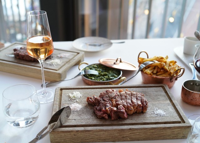 An incredible Portuguese Entrecôte off the Josper