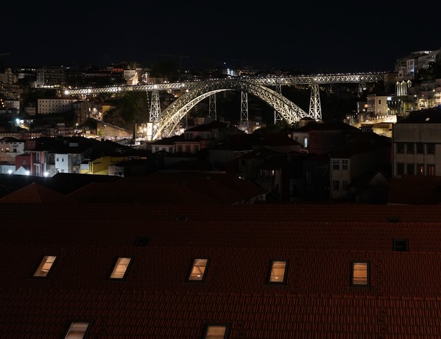 Havin a look at the Luis I Bridge while waiting for the Portugal game to start