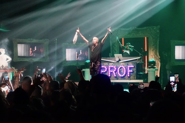 Prof gettin the crowd going