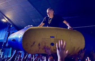 frame - Crowd surfing on the lake trampoline