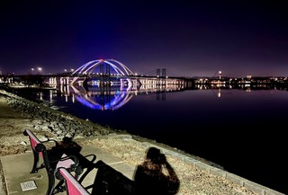 One last look at the juxtaposition of old i-74 bridges