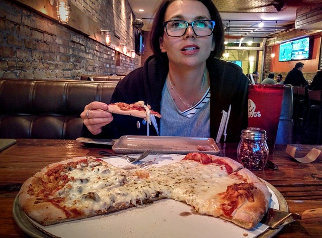 I love eating pizza with this girl.