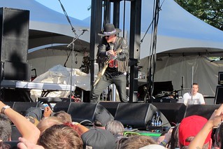 Yelawolf's Guitarist