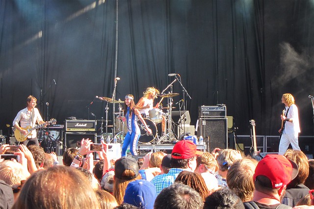 Juliette Lewis came on stage and rocked Aint Talkin Bout Love by Van Halen