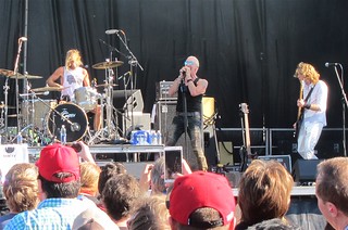 Dee Snider rocking Mississippi Queen with Chevy Metal