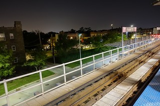 CTA - Waiting a few stops away to beat the crowd