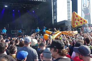 pizza - Get the children on the pizzas!