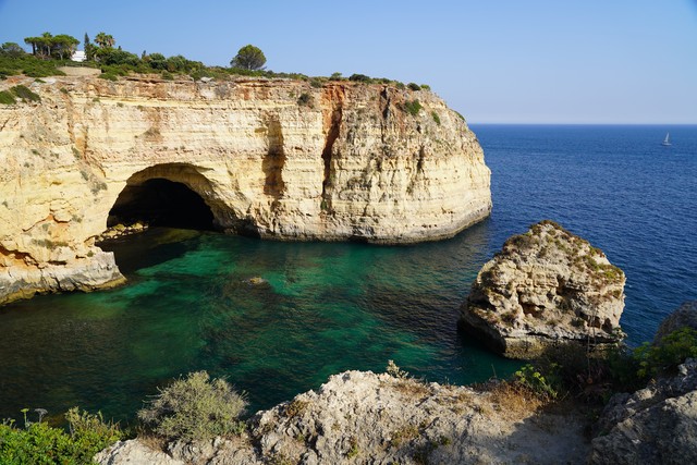 This little cove outside our hotel was very cool
