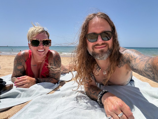 Hanging at Praia do Rocha