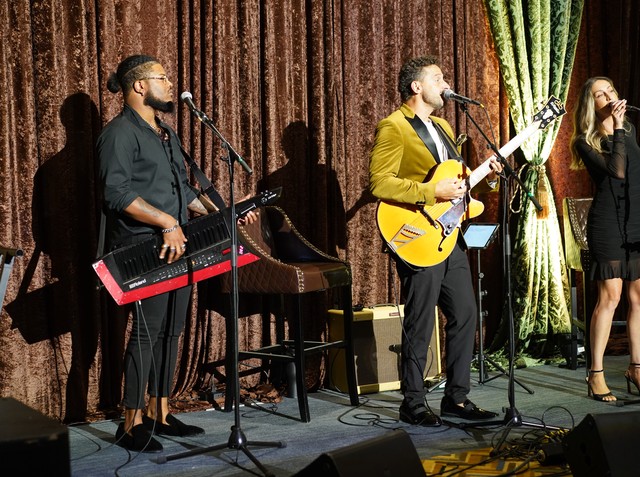 Lounge vibes in the Dinner party room