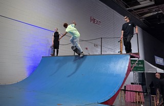 Skateboarding - Grindin