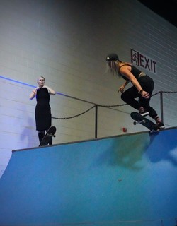 Skateboarding - Rad ladies