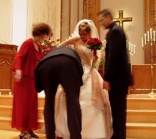 Scarlet about to drop the photographer on his head.