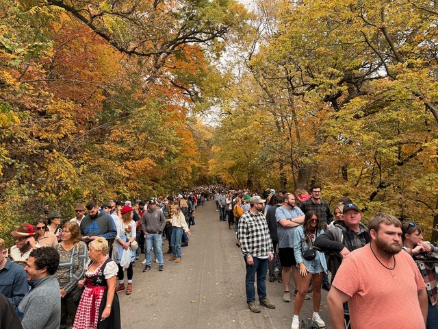 The line to Oktoberfest