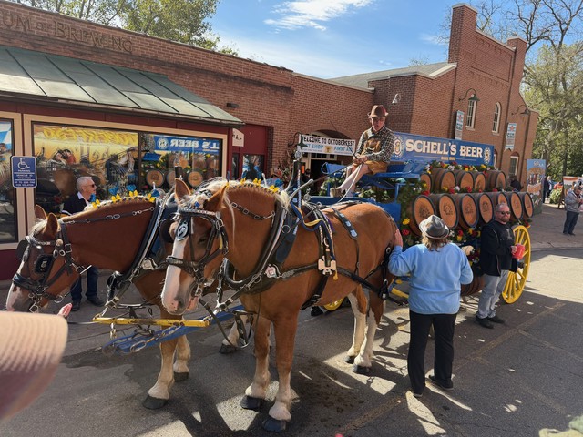 The horse drawn beer cart
