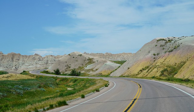 Lil painted mountains. Winding roads