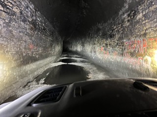 Tunnel - Nemo tunnel was pretty spooky. Kari hated it.