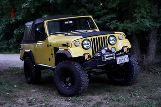 frame - A rad Jeepster Commando at the campground