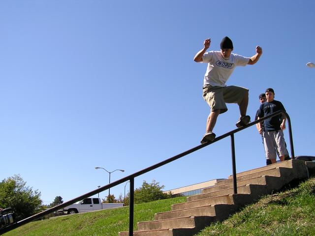 Oliver bustin a Royale in Olathe