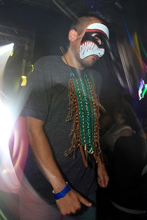 This dude's mask was rad