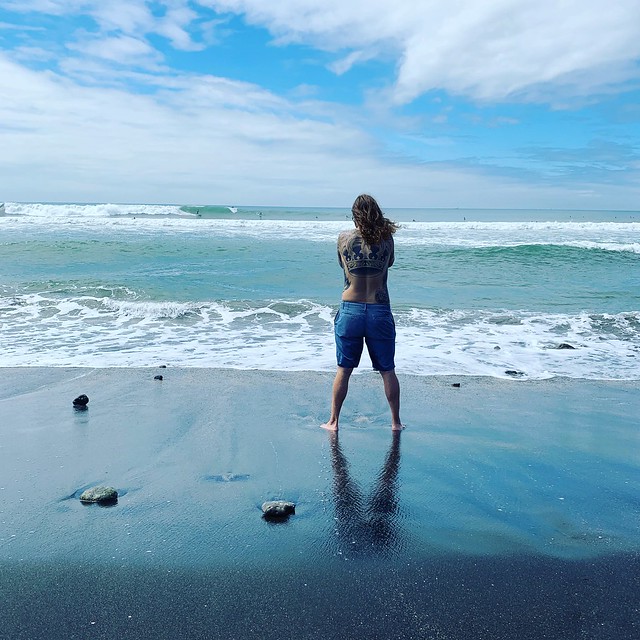 Takin photos of the surfers